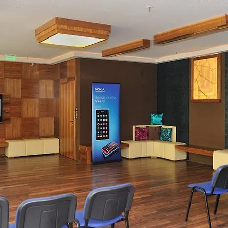 ラグジュアリー　ダウンタウン　アパートメンツ アパートホテル 4*