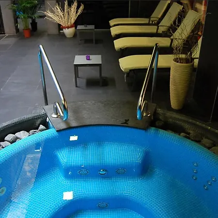 ラグジュアリー　ダウンタウン　アパートメンツ アパートホテル ブダペスト