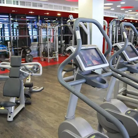 アパートホテル ラグジュアリー　ダウンタウン　アパートメンツ 4*