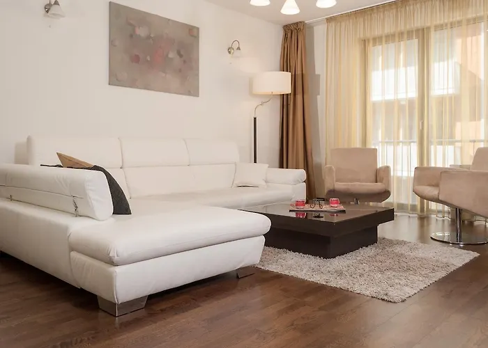 Luxury Downtown 4*